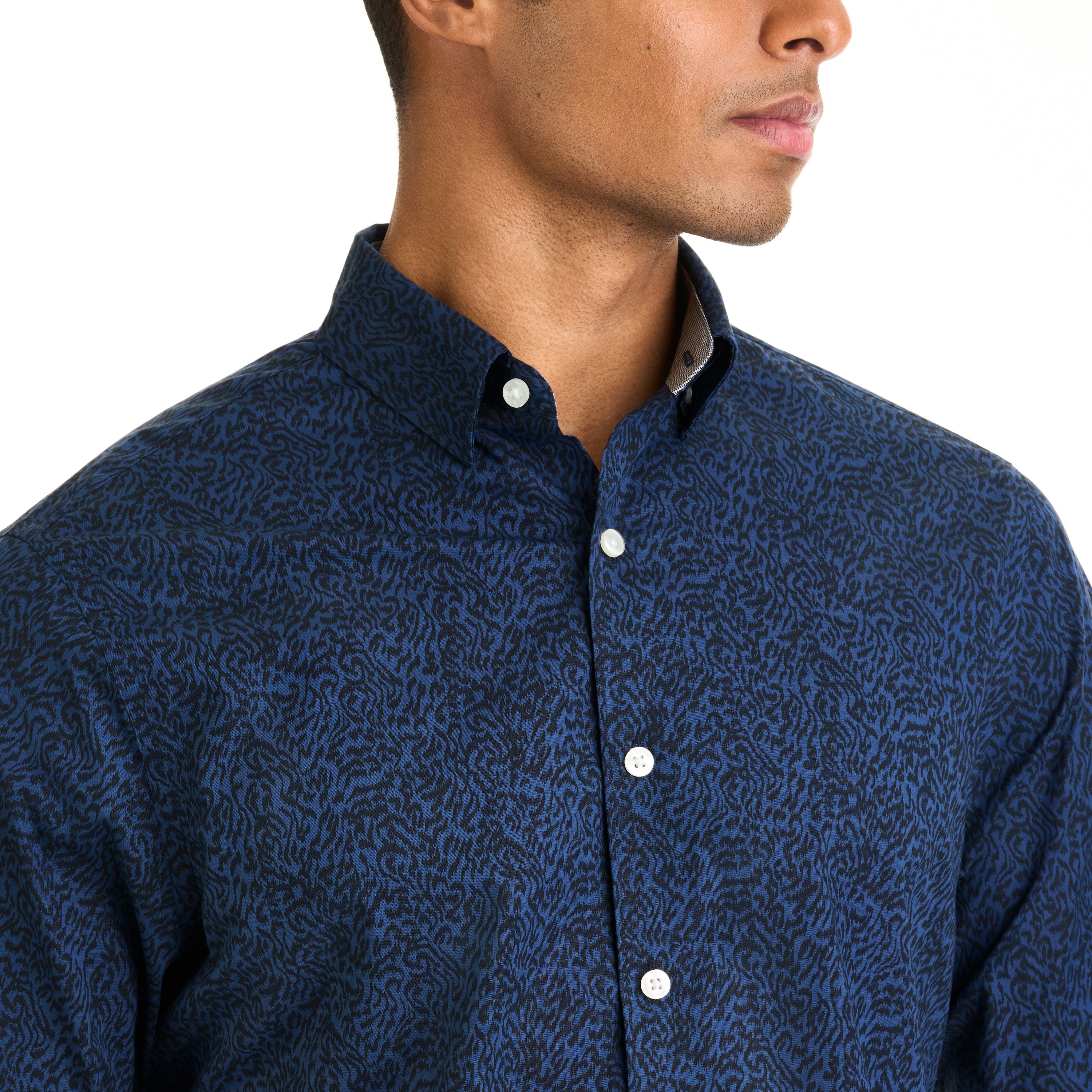 Essential Stain Shield Shirt Long Sleeve Wovens Animal Print - Slim Fit