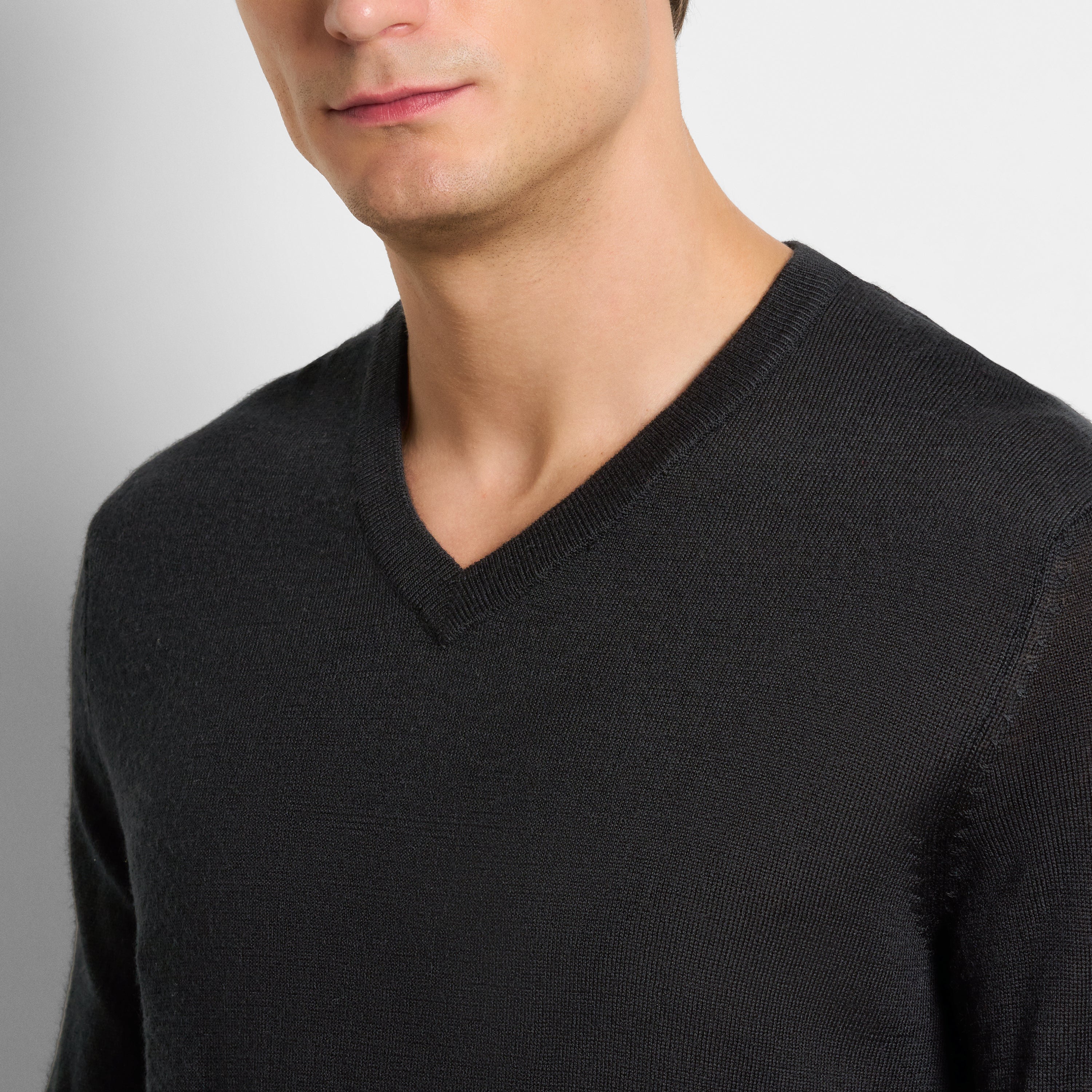 Essential Rhodes Merino V-Neck Sweater - Regular Fit