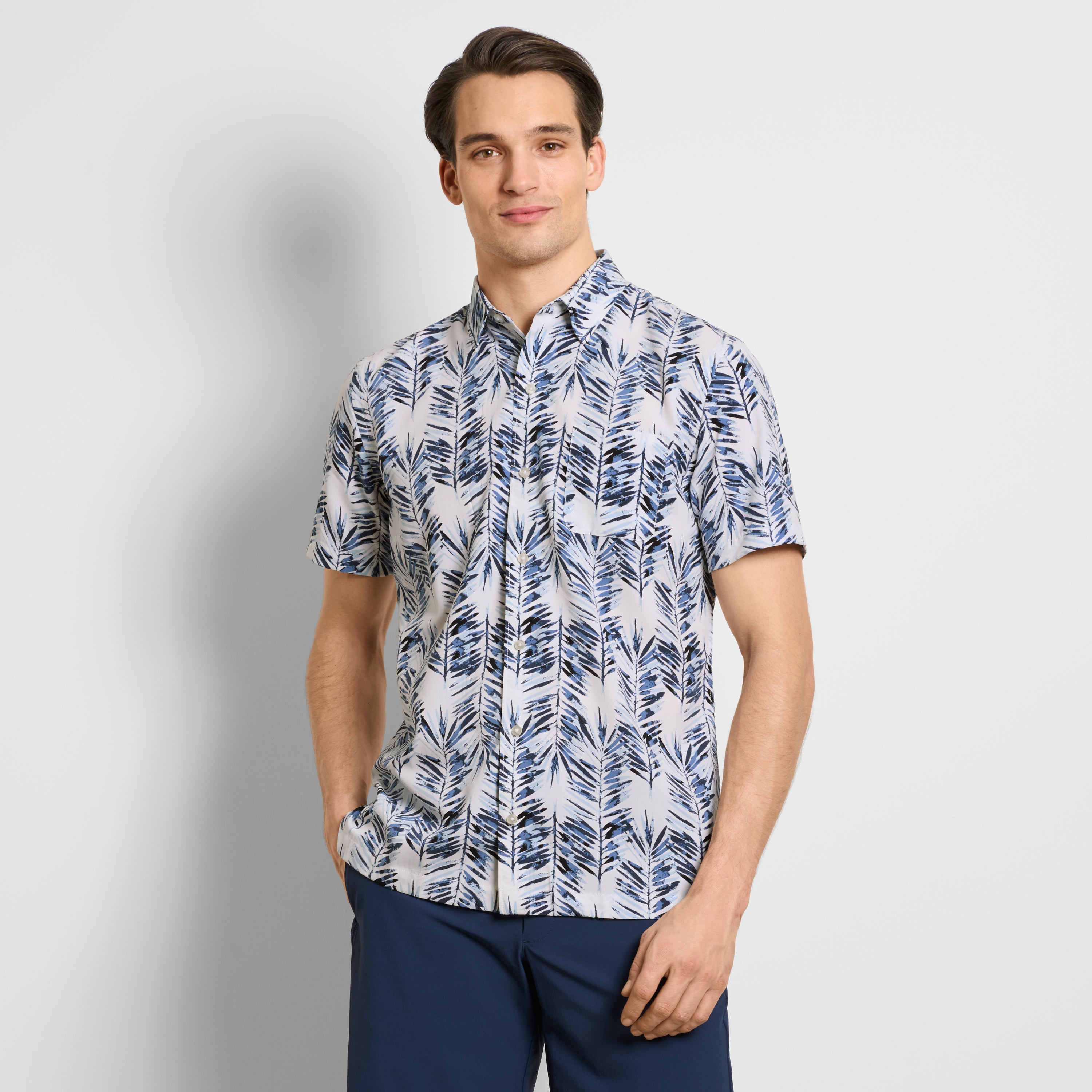 Weekend Short Sleeve Camp LG Fern Print Shirt