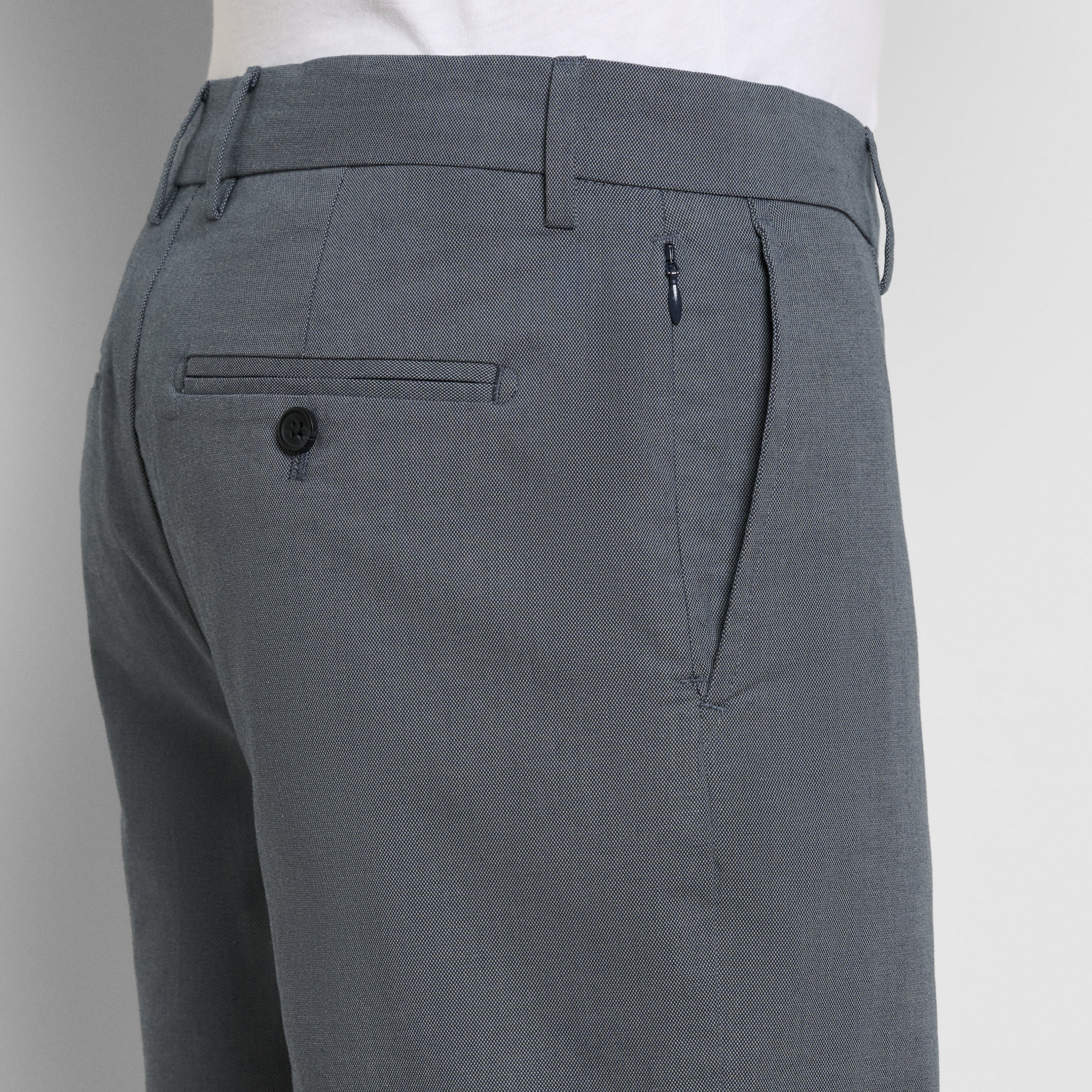 Essential Cotton Texture Stretch Short - Straight Fit