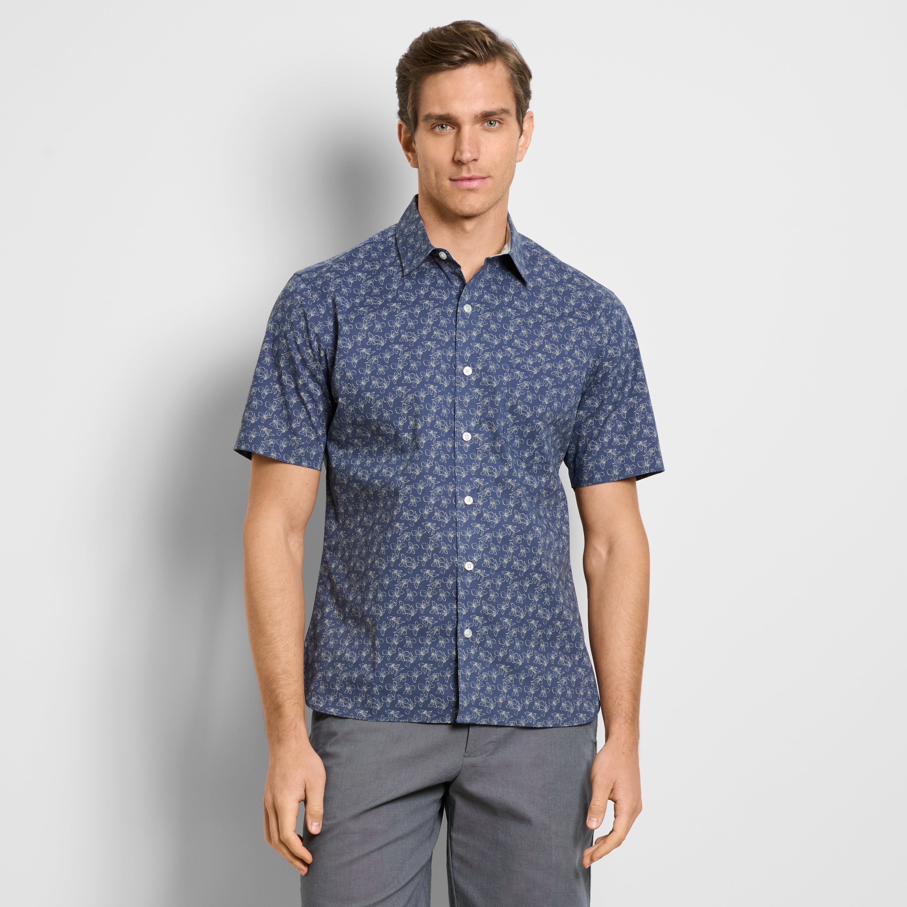 Van Heusen Men's Everyday Defense Printed Short Sleeve Shirt, Medium, Cotton