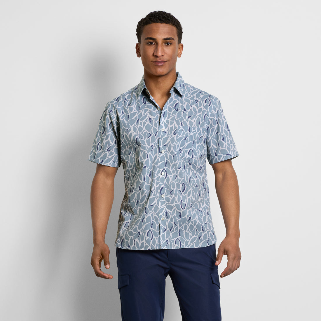 Folsen Short Sleeve Stain Shield Shirt Bold Leaf Print - Slim Fit