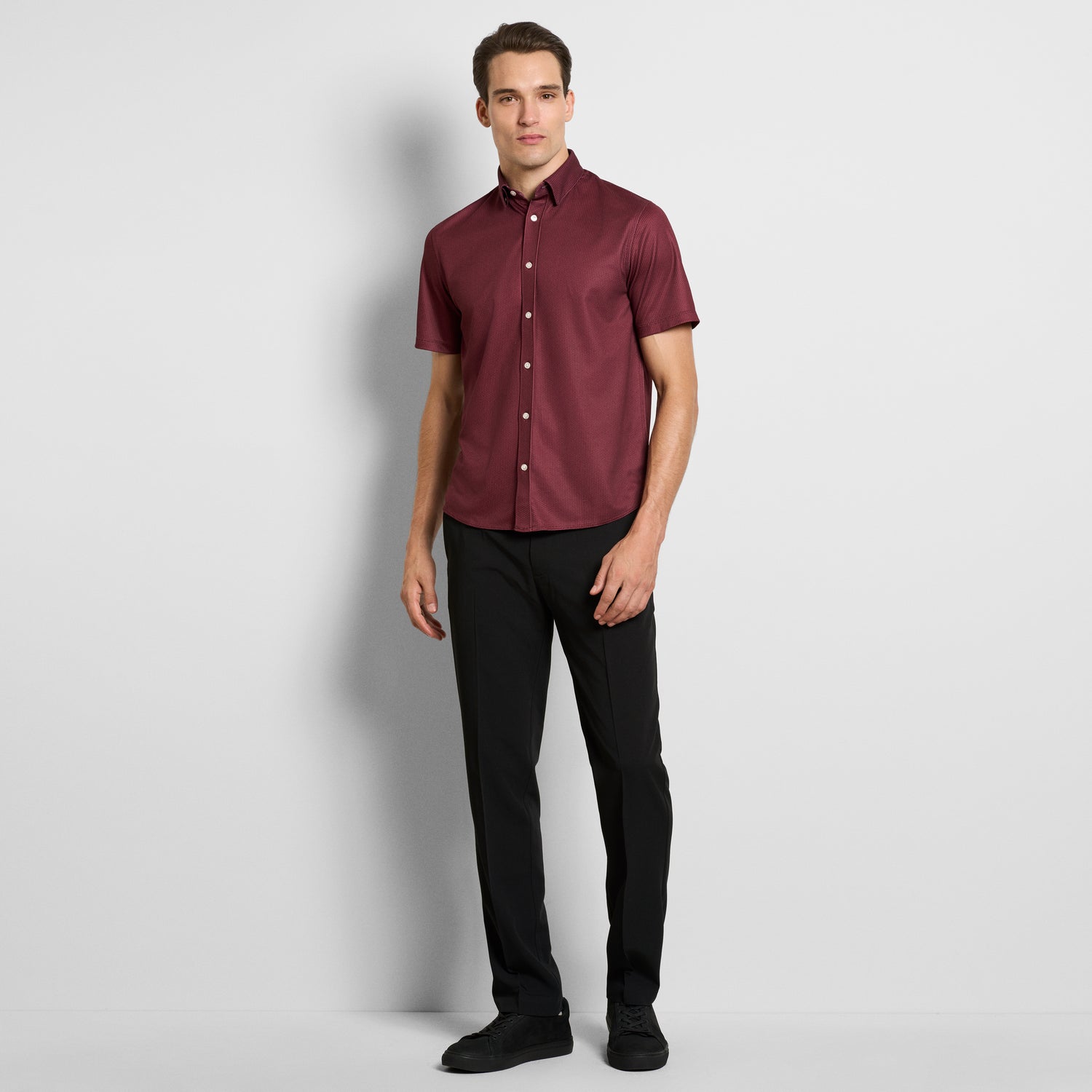 Slim Fit Performance Knit Short Sleeve Mini Dot Print Button Up Shirt Large / Red Mahogany Slim Fit Performance Knit Short Sleeve Mini Dot Print Button Up Shirt Large / Red Mahogany