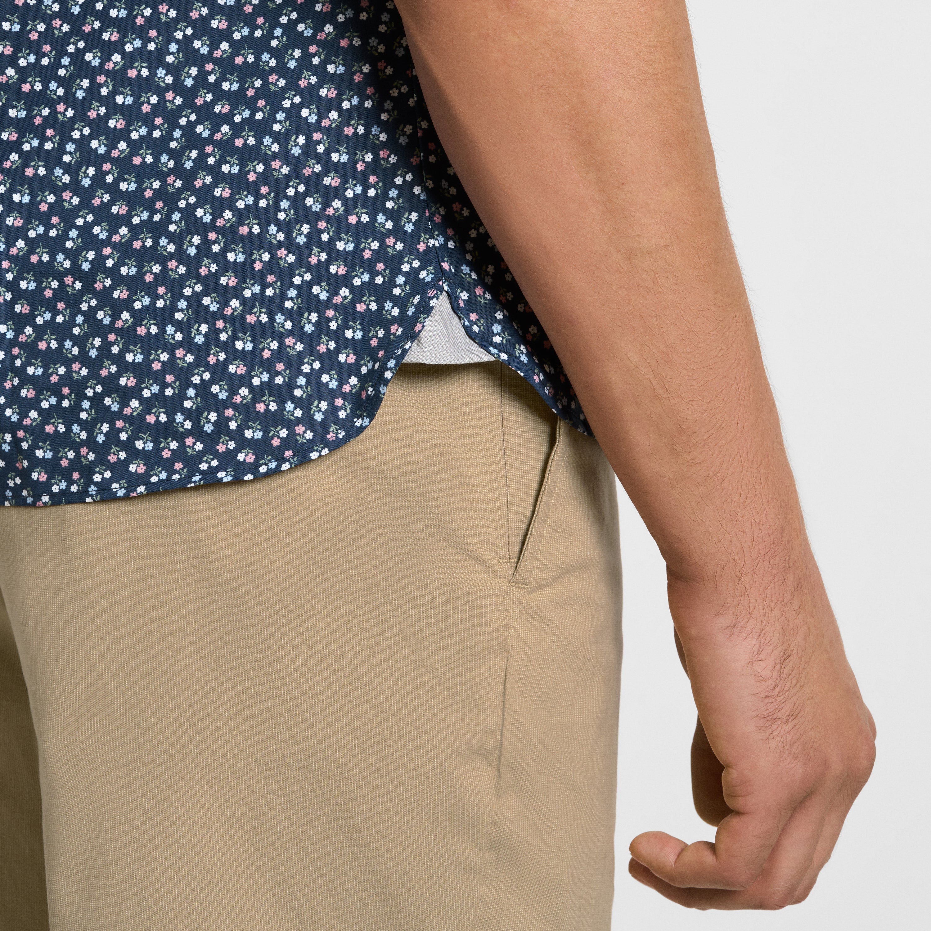 Folsen Short Sleeve Stain Shield Ditzy Print - Slim Fit