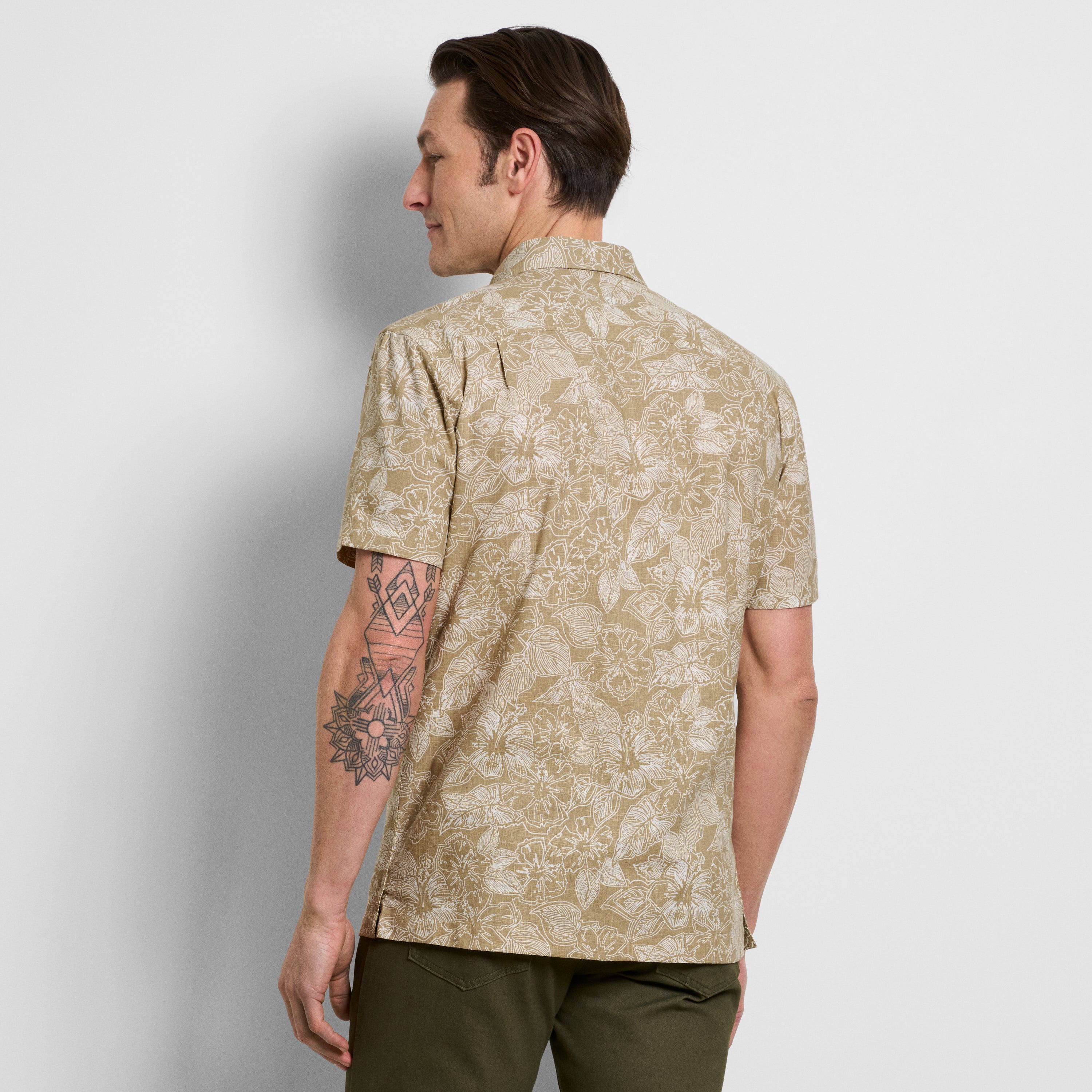Hibiscus Print Texture Camp Shirt