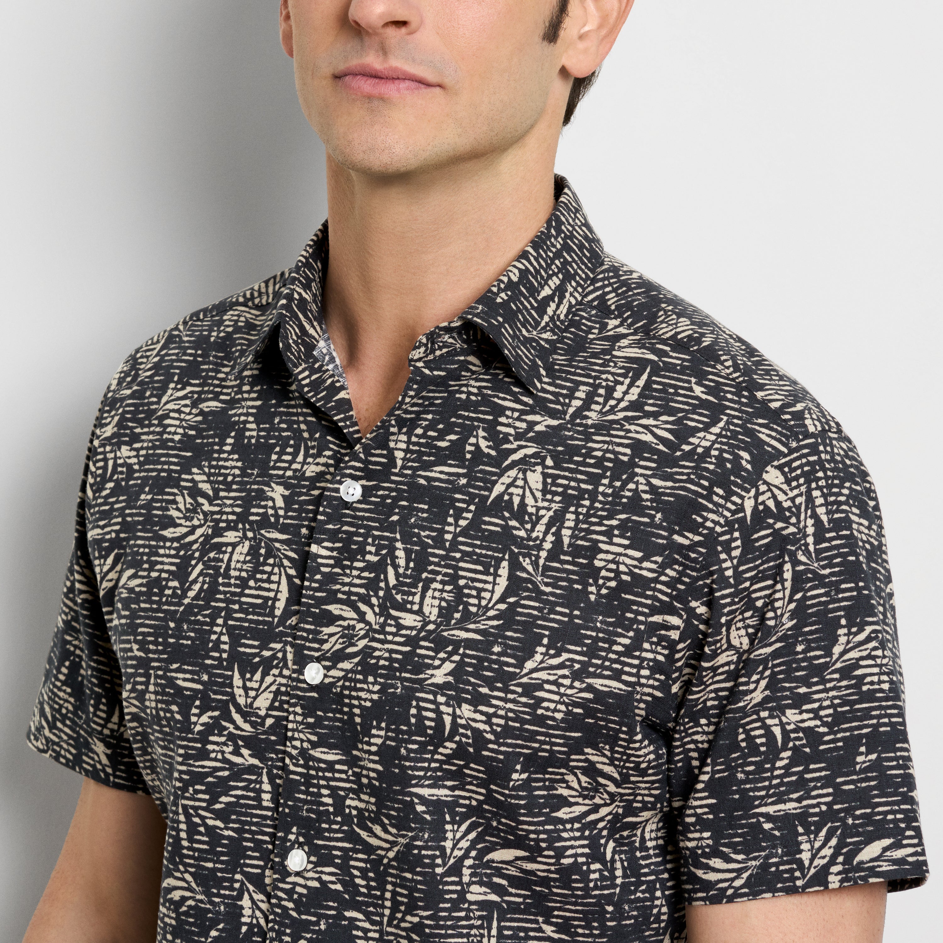 Leaf Print Texture Camp Shirt