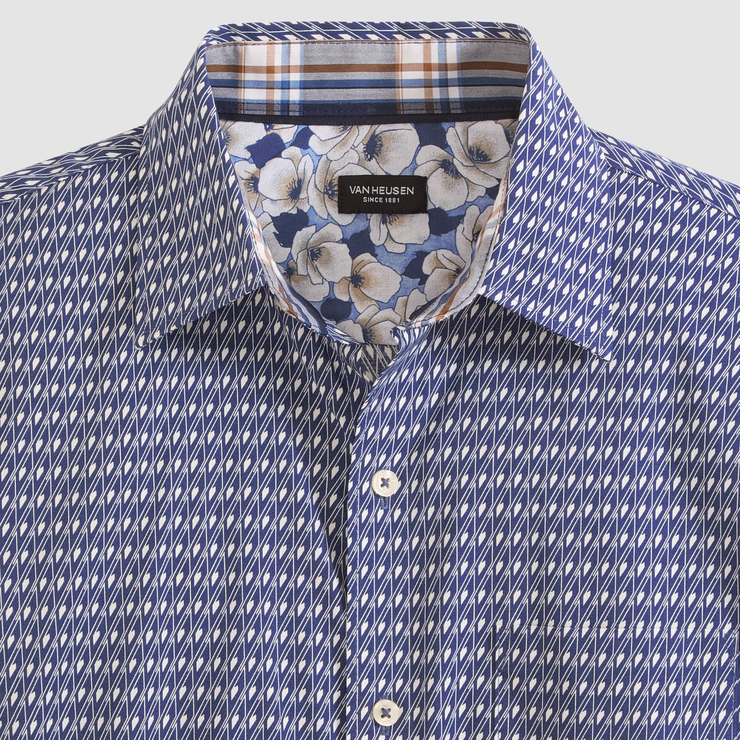 Van Heusen Men's Originals Printed Short Sleeve Shirt, Blue, Medium, Cotton Van Heusen Men's Originals Printed Short Sleeve Shirt, Blue, Medium, Cotton