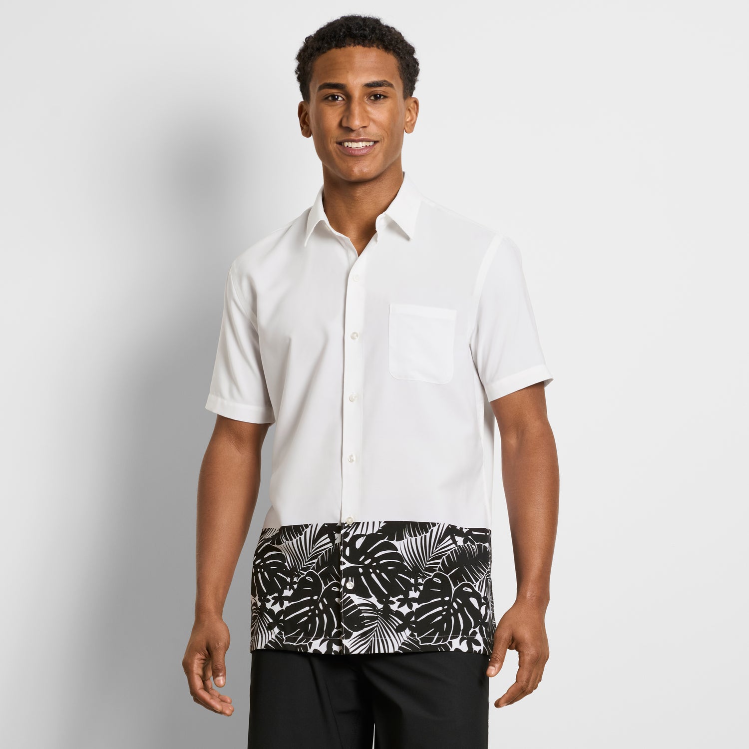 Van Heusen Men's Weekend Printed Camp Short Sleeve Shirt, White, Large Van Heusen Men's Weekend Printed Camp Short Sleeve Shirt, White, Large